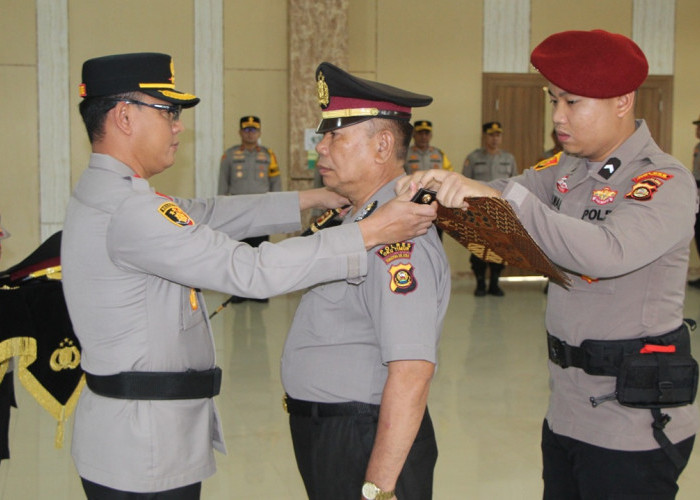 Kasi Humas Edi Arianto Resmi Naik Pangkat Pengabdian jadi Komisaris Polisi 