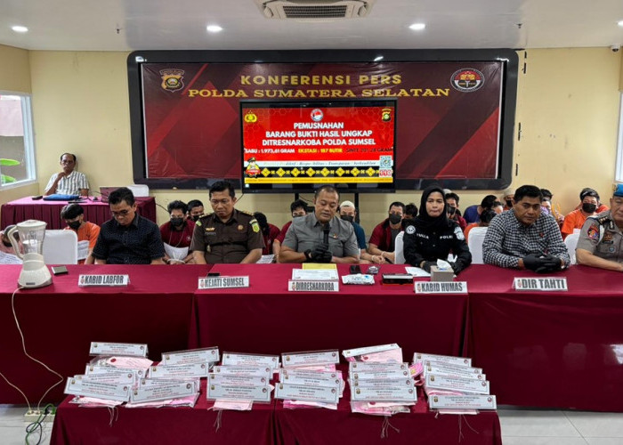 Polda Sumsel Musnahkan Sabu, Ekstasi, dan Sinte Hasil Operasi