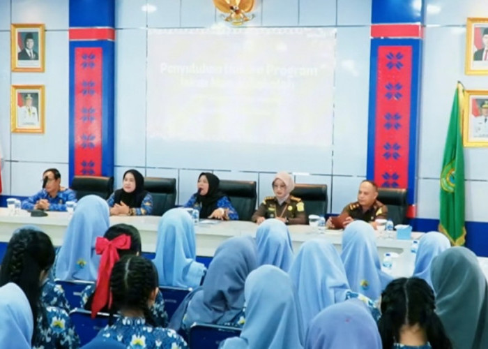 Kejati Sumsel Sambangi SMKN 8 Palembang, Ingatkan Siswa soal Konsekuensi Hukum 