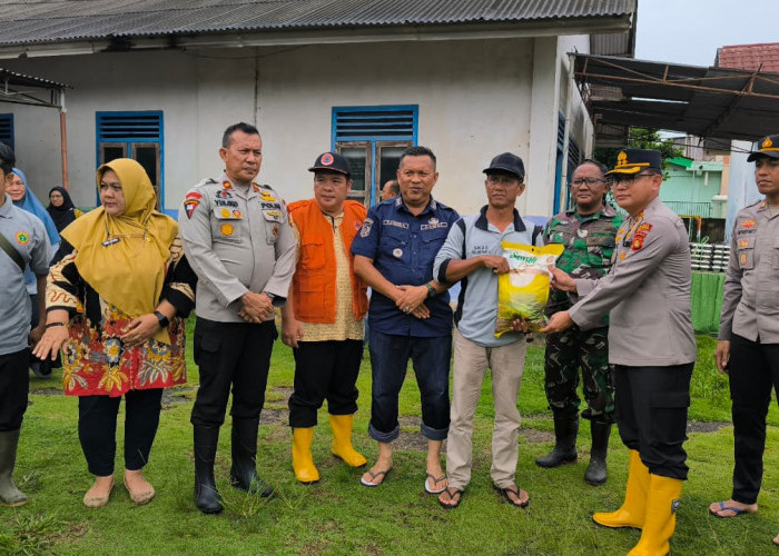 Pemda OKU Timur Pastikan Warga Aman, Bantu Evakuasi Hingga Beri Bantuan