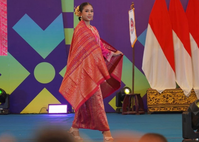 Kain Bidak Galah Napuh Komering Kembali Diperkenalkan