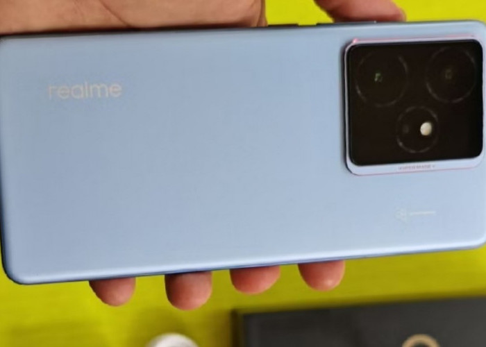 Duel Spesifikasi: Realme GT 7 vs Vivo Y200 Pro, Mana yang Lebih Unggul ? 