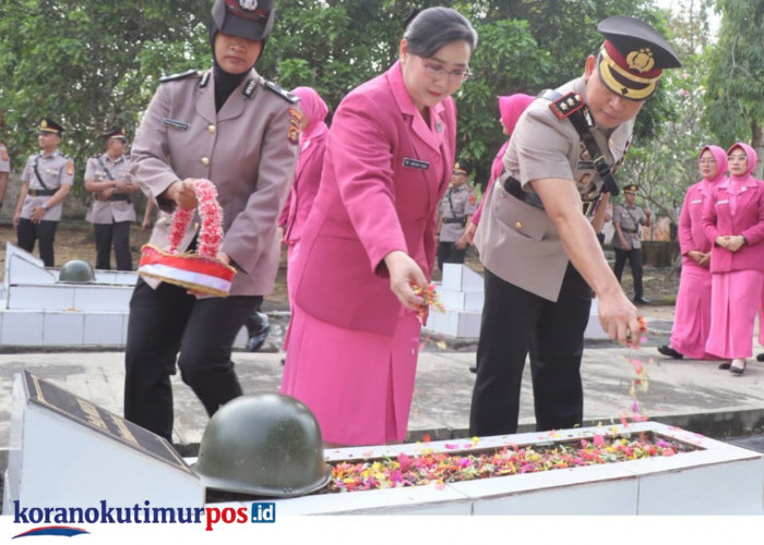 Jelang HUT Bhayangkara ke-80, Polres OKU Timur Ziarah dan Tabur Bunga di TMP Jurai Komering Sakti