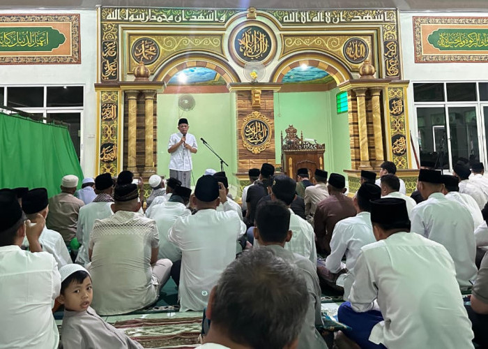 Bupati dan Wabup OKU Timur Salat Idulfitri 1447 Hijriah di Dua Lokasi