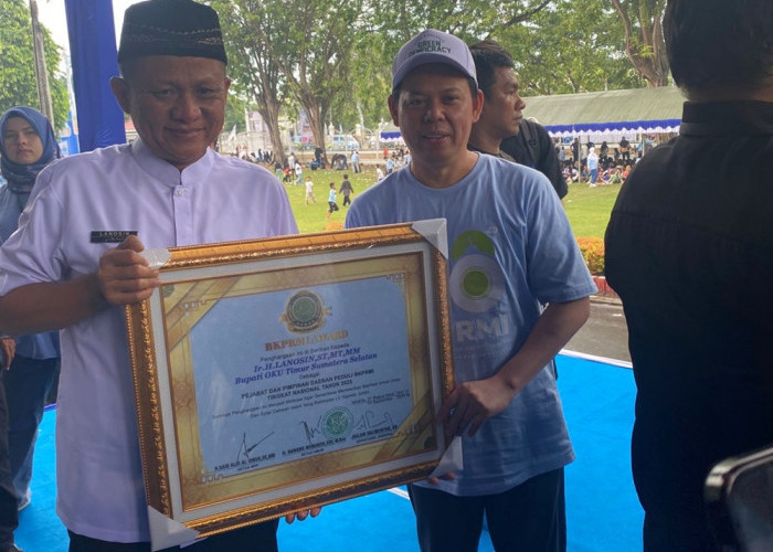 Bupati Enos Catatkan Kabupaten OKU Timur Raih Prestasi Nasional