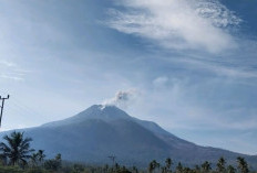 Badan Geologi Turunkan Tingkat Aktivitas Gunung Api Lewotobi Laki-laki Menjadi Siaga
