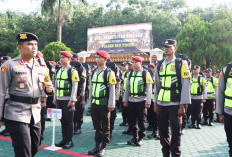 Operasi Mantap Brata Musi, Polres OKU Timur Gelar Apel Pergeseran Pasukan Pengaman TPS Pemilu Serentak 2024