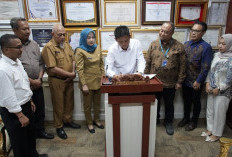 Tingkatkan Transformasi Digital Bupati OKU Timur Tandatangani MoU dengan PLN ICON Plus