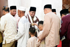 Bupati dan Wakil Bupati Banyuasin Salat Idulfitri 1447 H Bersama Masyarakat di Masjid Agung Al-Amir