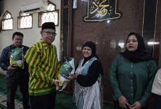 Salurkan Santunan 200 Paket Beras dan Sembako
