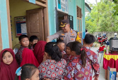 Dukung Peningkatan Kesehatan dan Gizi, Kapolres OKU Gelar Kegiatan Makan Siang Bersama Siswa