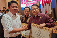 Pemkab OKU Selatan Dianugrahi Penghargaan oleh Gubernur Herman Deru