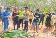 Melintasi Perlintasan Kereta Api Tanpa Palang Pintu, Pengendar Sepeda Motor Disambar Kereta Api