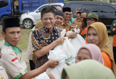 Baznas OKU Timur Salurkan 1000 Paket Sembako  