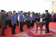 197 CPNS OKU Timur Resmi Diangkat Menjadi PNS, Enos Tekankan Nilai Keikhlasan dalam Bekerja