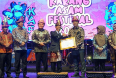 Puji Inisiatif Warga Muara Enim Pada Karang Asam Festival