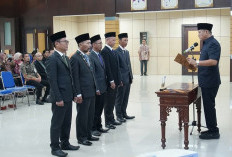 Enos Lantik Pimpinan Badan Amil Zakat Nasional OKU Timur 