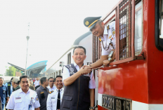 Sebanyak  1.040 Pemudik Gratis Jalur Kereta Api di Lepas PJ Gubernur Sumetera Selatan