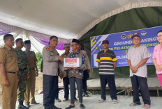 Polres OKU Timur Ringankan Beban Masyarakat Lewat Program Bansos