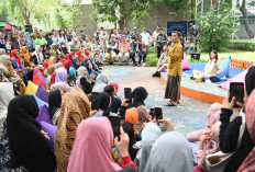 Dengarkan Langsung Keluhan Ibu-ibu, Meutya Hafid: Negara Hadir Mendengar Aspirasi Korban Judi Online