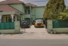KPK Geledah Rumah Tersangka Terjaring OTT