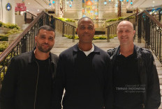 Patrick Kluivert dan Jordi Cruyff Tiba di Jakarta. Erick Thohir: Mereka Siap Bawa Garuda Mendunia