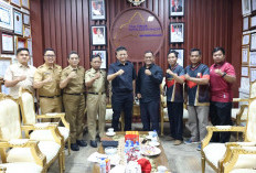 Bupati Enos Targetkan IPSI OKU Timur Hasilkan Bibit Unggul Atlet Pencak Silat