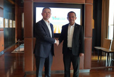 Langkah Realisasi PLTS 100 GW, Menteri Bahlil Temui Perusahaan Solar PV di Tiongkok