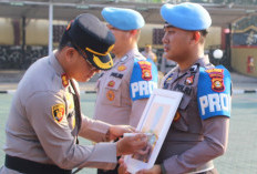Reward and Punishment di Polres OKU Timur: 51 Personel Diganjar Penghargaan, Satu Bripka Dipecat