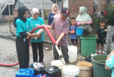 PMI Distribusikan 1.000 liter Air Bersih, Bantu Korban Banjir di Ogan Ilir