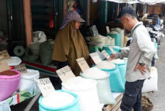 Perum Bulog Siapkan 50 Ton Beras untuk Operasi Pasar OKU Raya