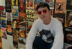 Ponsel Eror Akibat 10 Ribu WhatsApp Masuk, Aldi Taher Minta Publik Tak Spam Nomor Pribadinya