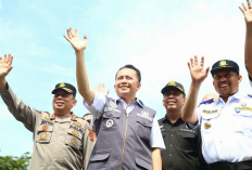 Pj Gubernur Sumsel Lepas 17 Armada Bus Angkutan Mudik Gratis 2024 di Terminal Alang-alang Lebar Palembang
