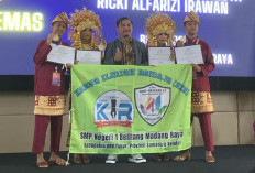 Empat Pelajar SMP BMR Bawa Mendali Emas Pulang ke OKU Timur 