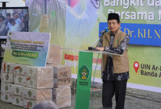 Serahkan Bantuan untuk 11.772 Mahasiswa PTKN dan PTKIS