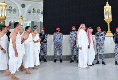 Momen Prabowo Subianto Ibadah Umrah ke Makkah