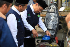 Bagikan Takjil dan 300 Liter Bensin