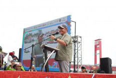 Lepas Laga Final Festival Perahu Bidar, HD Ajak Warga Lestarikan Budaya Sungai Musi