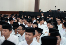 Gelar Takjil Pesantren, Bahas Proyeksi Santri Masa Depan