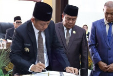 Perubahan APBD OKU Timur Disahkan