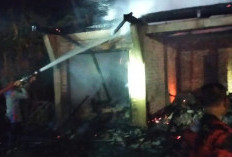 Diduga Akibat Arus Pendek Listrik, Satu Rumah Terbakar