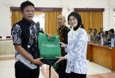 Bupati Enos Buka Bimtek Pengembangan Kapasitas Pelaku Ekonomi Kreatif 