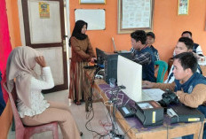Layanan Dekat ke Desa, Dukcapil OKU Selatan Permudah Perekaman e-KTP Warga