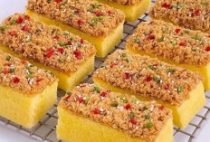 7 Langkah Mudah Masak Cake Potong Topping Abon Ayam, Resep Kudapan Banyak Disukai