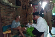 Bupati Turun Langsung, Kunjungi Warga Sakit