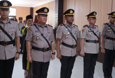 Kasat Narkoba OKU Timur dan Kapolsek Bergeser