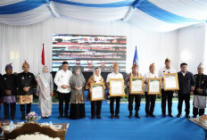 5 Petinggi Negara Diberi Gelar Kehormatan di Bumi Sebiduk Sehaluan 