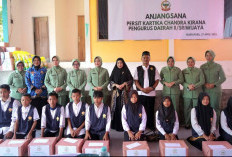 Kunjungan Ibu Desi Ujang Darwis di OKU Timur: Syiar Berbagi di Rumah Cinta Martapura