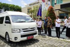Pemkab OKU Timur Lepas 10 Jemaah Umroh