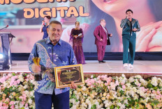 Bupati OKU Timur Raih Penghargaan Kepala Daerah Peduli Penyiaran Sumsel